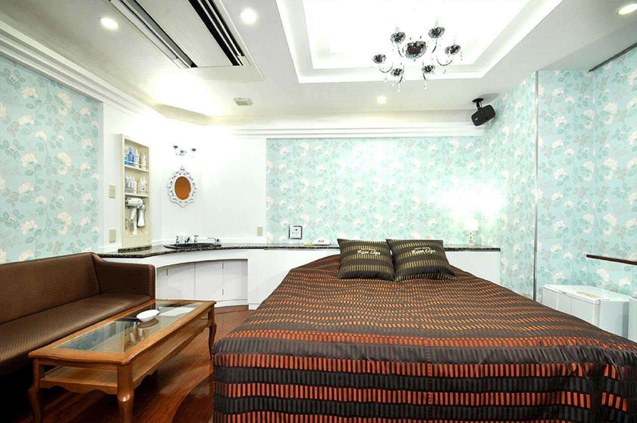 Hotel Roselips Tsuruhashi (Adults Only) 大阪 外观 照片